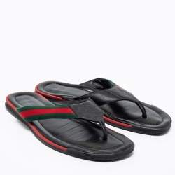 مملوكة مسبقًا صندل غوتشي بإصبع فلات جلد جي جي أسود مزين بشريط ويب مقاس 43.5