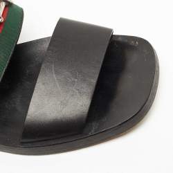 مملوكة مسبقًا Gucci Black Leather and Canvas Horsebit Web Flat Sandals Size 44