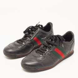 مملوكة مسبقًا Gucci Black Microguccissima Leather Web Low Top Sneakers Size 40.5