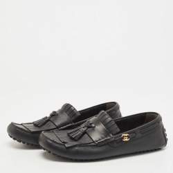 مملوكة مسبقًا Gucci Black Leather Fringe Tassel Detail Slip On Loafers Size 42.5
