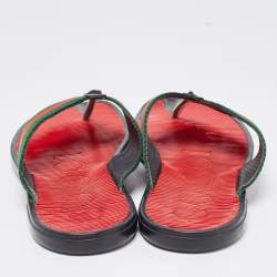 مملوكة مسبقًا Gucci Red/Green Canvas Web Thong Slides Size 42