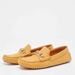 Pre Owned Gucci Yellow Leather Horsebit Slip On Loafers Size 42