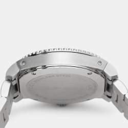 Pre Owned Gucci Black Stainless Steel Dive YA136301 Men's Wristwatch 40 mm