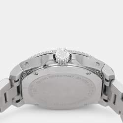 Pre Owned Gucci Black Stainless Steel Dive YA136301 Men's Wristwatch 40 mm