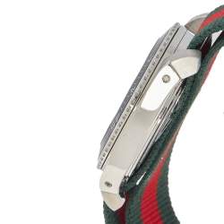 Pre Owned Gucci Black Stainless Steel & Nylon Dive YA136206 Men's Wristwatch 45 mm