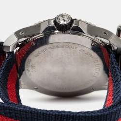 Gucci Black Stainless Steel Nylon Dive YA136210 Men's Wristwatch 45 mm