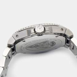 Gucci Black Stainless Steel Dive YA136301 Men's Wristwatch 40 mm