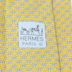 Pre Owned Hermès Yellow H Au Maillon Printed Silk Skinny Tie