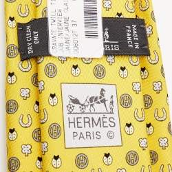 Pre Owned Hermès Yellow 7 Job Interview Printed Silk Skinny Tie