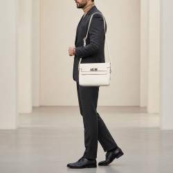 Pre Owned Hermes Kelly PM Palladium Finish Craie Togo Leather Messenger Bag