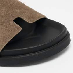 Pre Owned Hermès Grey Suede Chypre Sandals Size 43