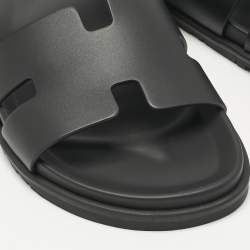 Pre Owned Hermès Black Leather Chypre Sandals Size 43