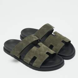 Pre Owned صندل سلايد هيرميس شيبر بلون الزيتون الداكن مقاس 42