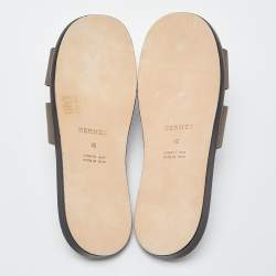 Hermés Taupe Leather Izmir Flat Slides Size 42