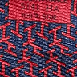 Pre Owned Hermès Navy Blue/Red Printed Silk Classic Tie