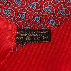 مملوكة مسبقًا Hermès Red Printed Silk Pocket Square