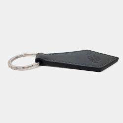 مملوكة مسبقًا Hermes Leather Tab Keyring