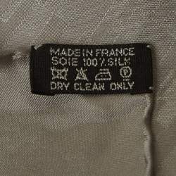 مملوكة مسبقًا Hermès Grey H Pattern Silk Scarf