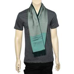 Pre Owned Hermès Vintage Green Geometric Print Silk Cashmere & Wool Muffler