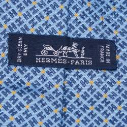 Pre Owned ربطة عنق هيرمس حرير جاكار زرقاء مزينة نمط حرف أتش