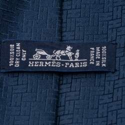 Pre Owned Hermès Dark Blue Faconnee H 24 Silk Tie
