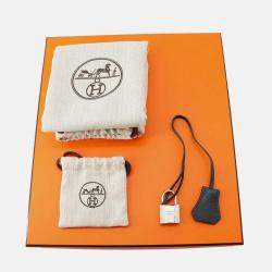 Hermès Akkad Grimist Togo Leather PM Hand Bag