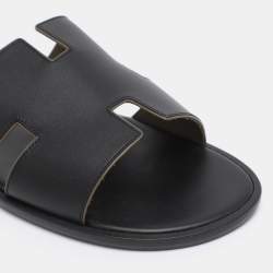 Pre Owned Hermés Black Leather Izmir Flat Slides Size 43