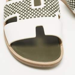 Pre Owned صندل هيرمس إزمير جلد أبيض مقاس 43