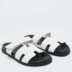 مملوكة مسبقًا صندل هيرمس كيبر جلد أبيض مقاس 43