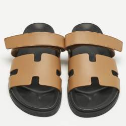 مملوكة مسبقًا Hermès Brown Leather Chypre Sandals Size 43.5