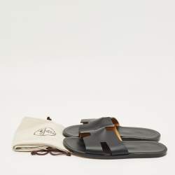 مملوكة مسبقًا Hermes Black Leather Izmir Flat Slide Sandals Size 46