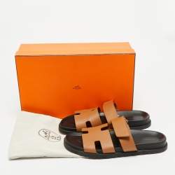 مملوكة مسبقًا Hermes Chypre Size 42.5 Brown Leather Flat Sandals