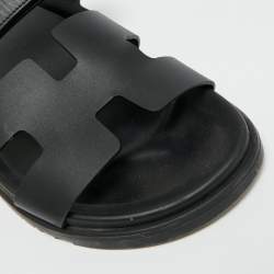 مملوكة مسبقًا صندل سلايد هيرميس شيبر بلون الزيتون الداكن مقاس 42