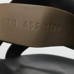 مملوكة مسبقًا صندل فلات هيرمس كازيمير جلد سويد أسود/رمادي مقاس 45.5