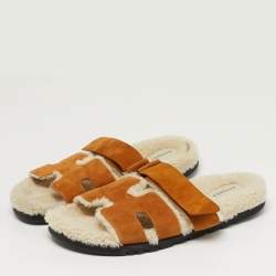 Pre Owned صندل هيرمس تشيبري مسطح فرو شيرلينغ بني فاتح شمواه مقاس 42