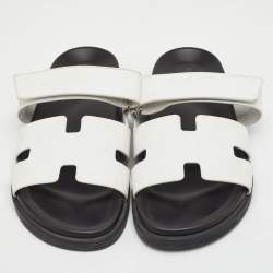 مملوكة مسبقًا صندل شبرد جلد أبيض هيرمس فلات مقاس 43