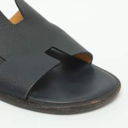 مملوكة مسبقًا Hermès Izmir Size 44 Navy Blue Leather Flat Sandals
