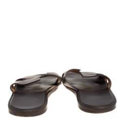 مملوكة مسبقًا Hermes Dark Brown Leather Izmir Flat Sandals Size 40.5