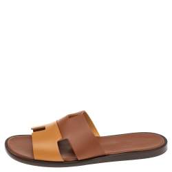 Pre Owned Hermes Two Tone Leather Izmir Flat Slides Size 42.5