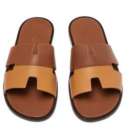 Pre Owned Hermes Two Tone Leather Izmir Flat Slides Size 42.5