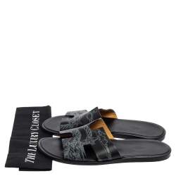 Pre Owned Hermes Black Ferronnerie Print Leather Izmir Flat Sandals Size 45
