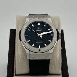 Pre Owned Hublot Classic Fusion 565.NX.1470.RX Automatic Black Titanium Unisex Wristwatch 38 mm