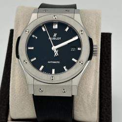 Pre Owned Hublot Classic Fusion 565.NX.1470.RX Automatic Black Titanium Unisex Wristwatch 38 mm