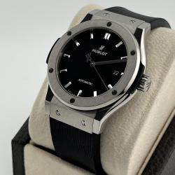 Pre Owned Hublot Classic Fusion 565.NX.1470.RX Automatic Black Titanium Unisex Wristwatch 38 mm