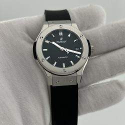 Pre Owned Hublot Classic Fusion 565.NX.1470.RX Automatic Black Titanium Unisex Wristwatch 38 mm