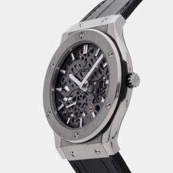 Pre Owned ساعة يد رجالية هوبلو كلاسيك فيوجن كلاسيكو ألترا ثين 515.NX.0170.LR أوتوماتيك تيتانيوم أزرق 45 ملم مستعملة