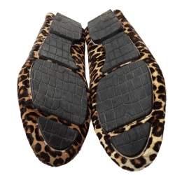 مملوكة مسبقًا حذاء لوفرز جيمي تشو فرو نقشة الفهد بني وجلد لامع بشراشيب سليب أون مقاس 45