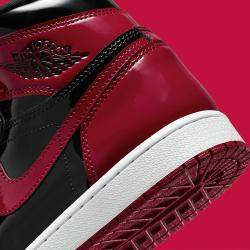 Jordan 1 High Patent Bred Sneakers Size US 7 (EU 40)