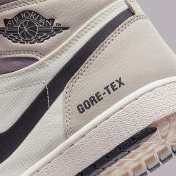 Jordan 1 Gore-Tex Light Bone Sneakers Size US 9 (EU 42.5)