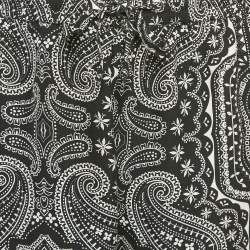 مملوكة مسبقًا شورت كيث بنمط بيزلي أسود حرير جيرسي مقاس كبير